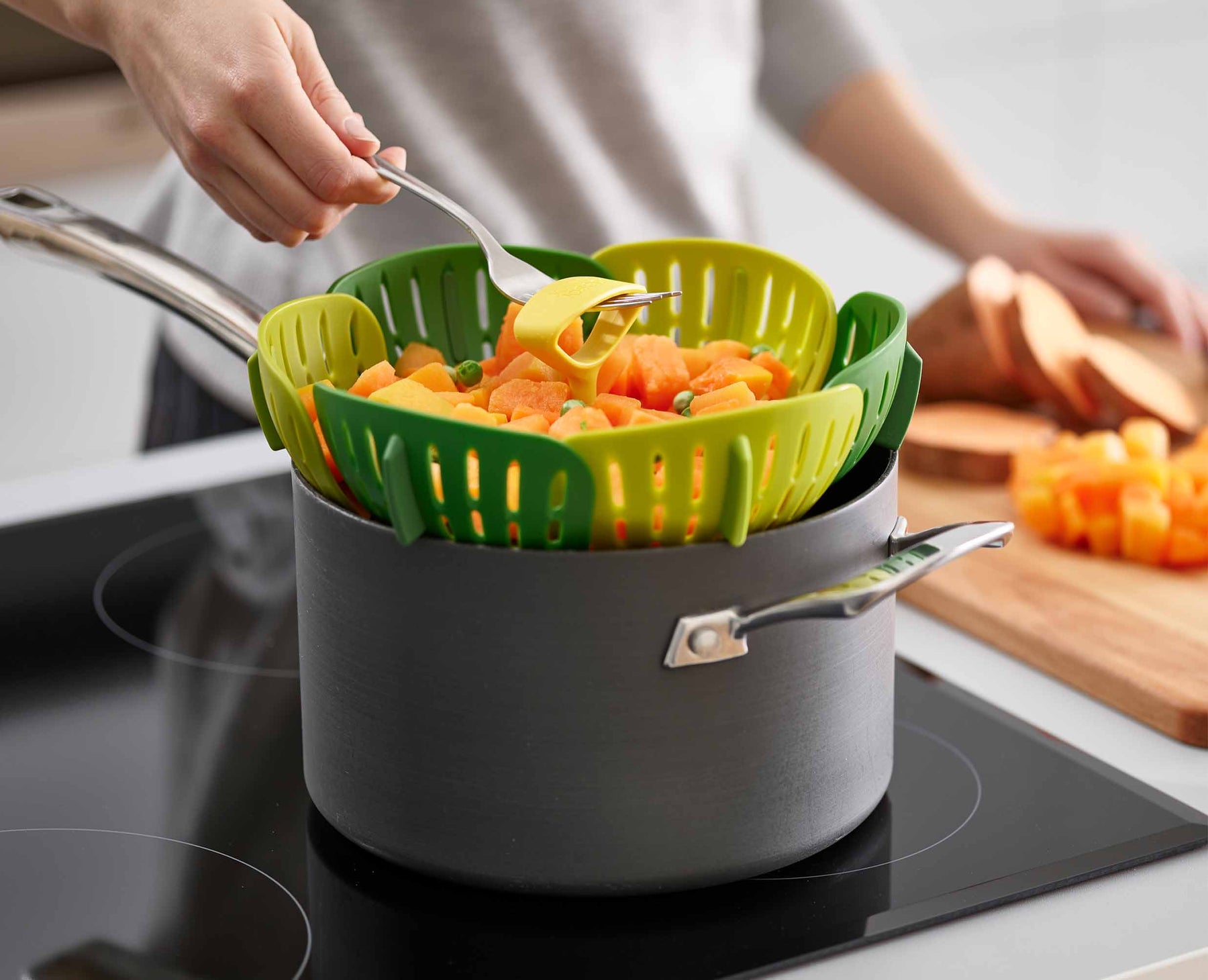 Bloom Folding Steamer Basket - 45030 - Image 3