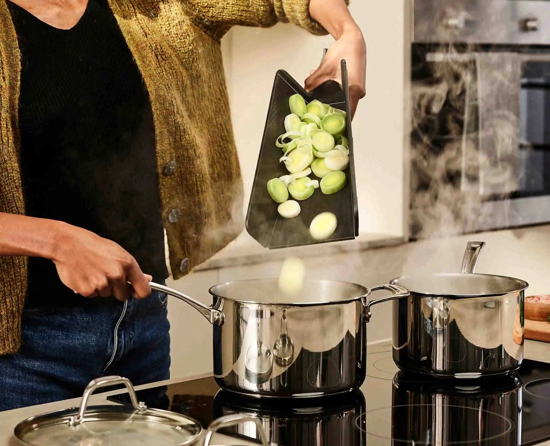 Chop2Pot™ Plus Folding Chopping Board - Black - Image 3