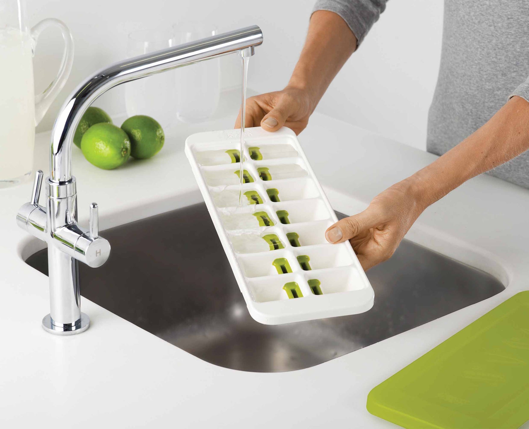 QuickSnap™ Plus Ice Cube Tray - Green