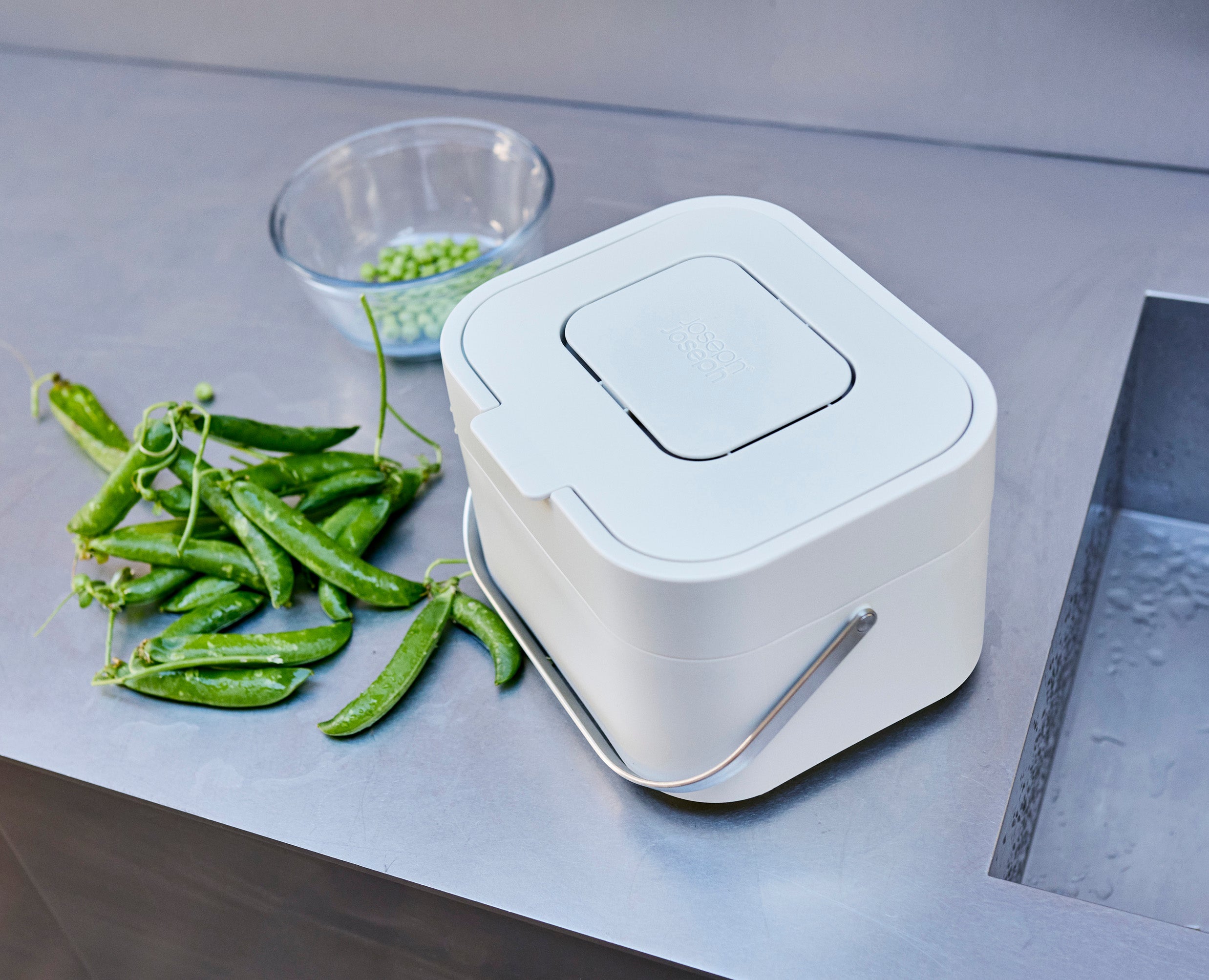 Stack 4L Food Waste Caddy - Stone | Joseph Joseph US