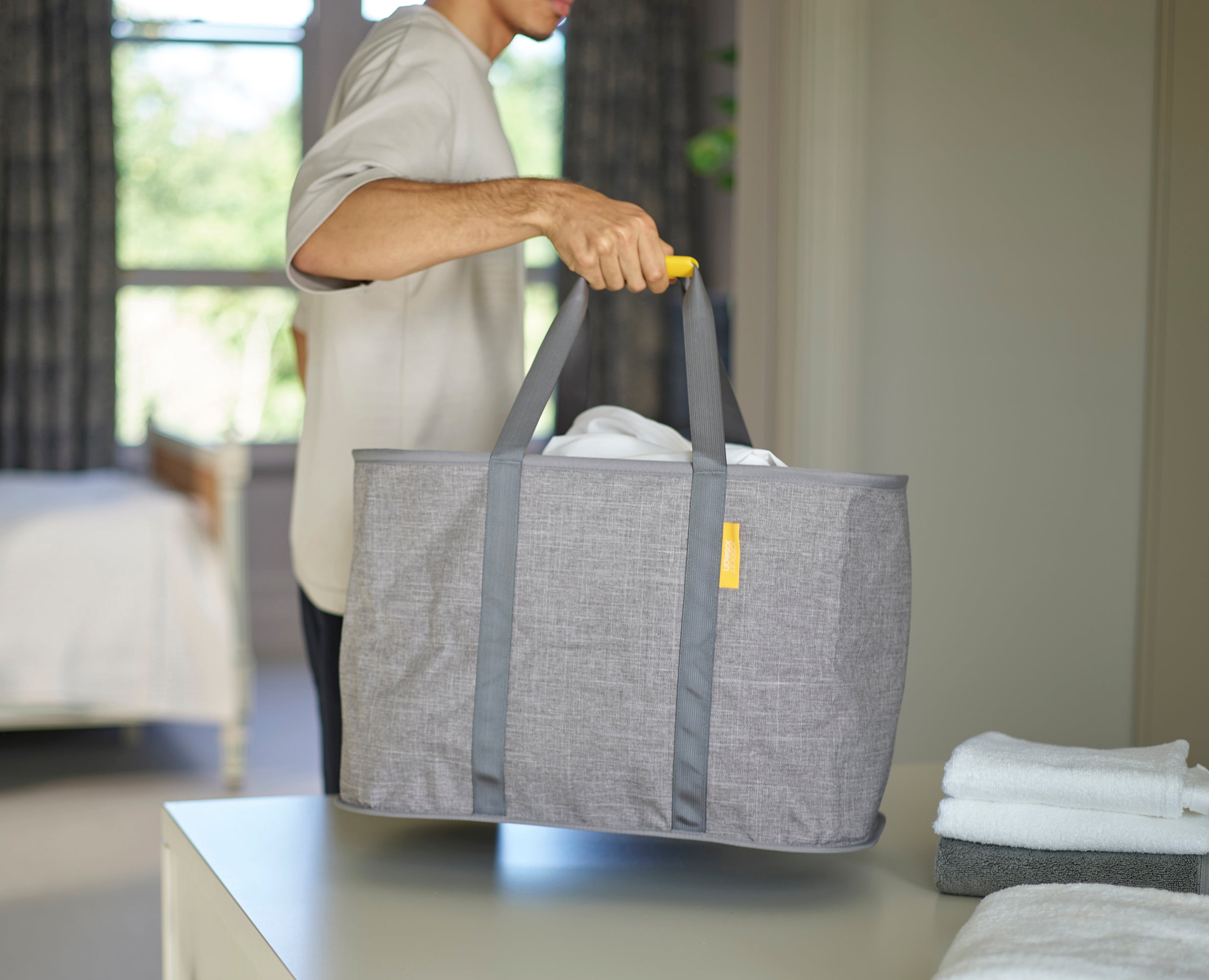 2-piece Large Grey Laundry Basket Set