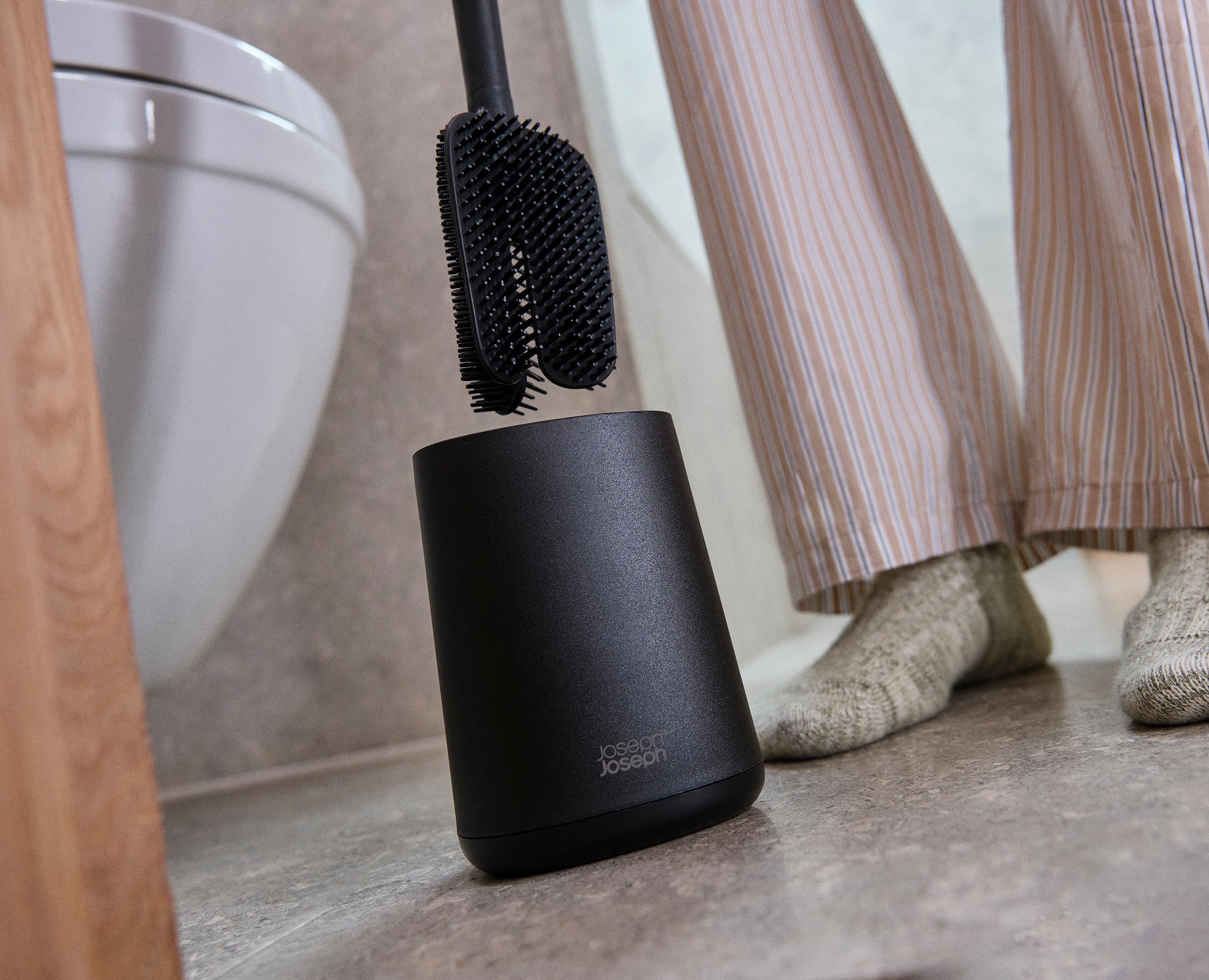 Black Compact Toilet Brush Set (2 pack) | Joseph Joseph US