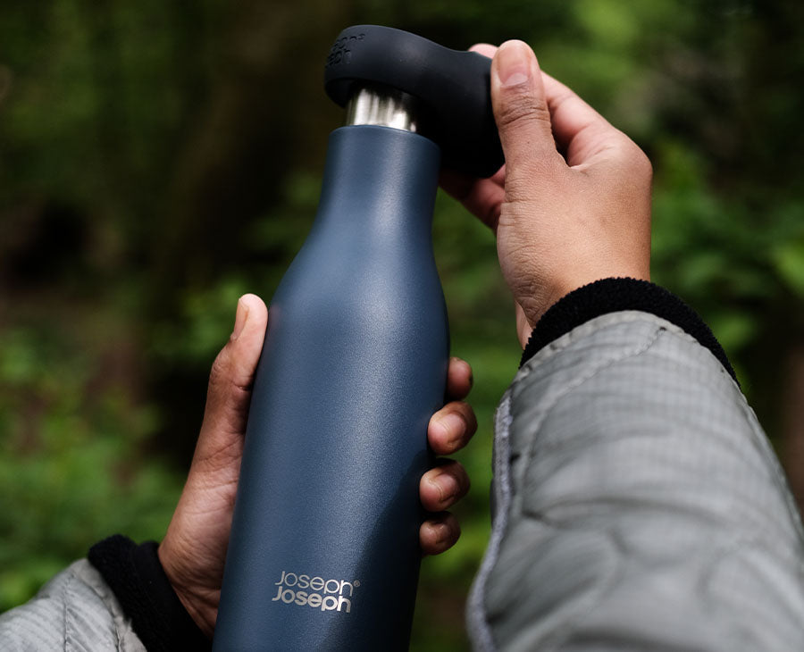 Loop™ Vacuum Insulated Water Bottle | Joseph Joseph US