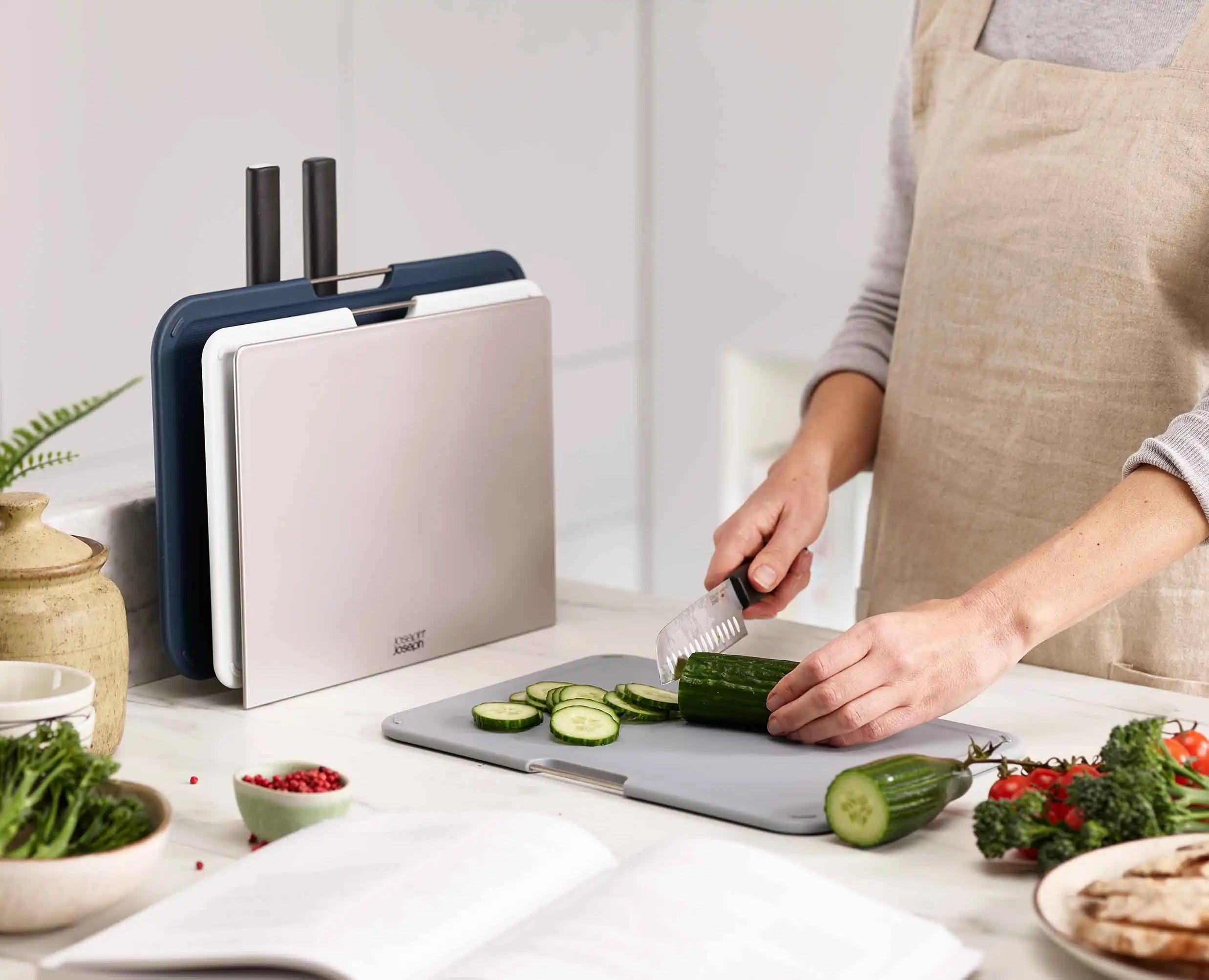 Nest 6-piece Knife & Cutting Boards | Joseph Joseph